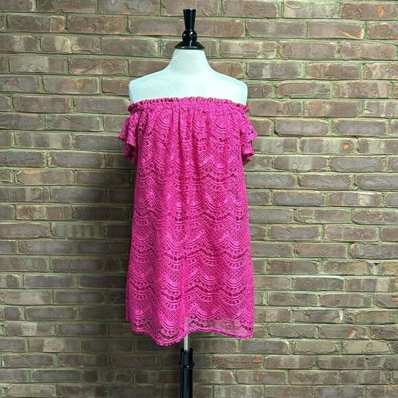 Love Fire Women’s Fuchsia Short Sleeve Lace Dress Size Large NEW - Picture 2 of 7